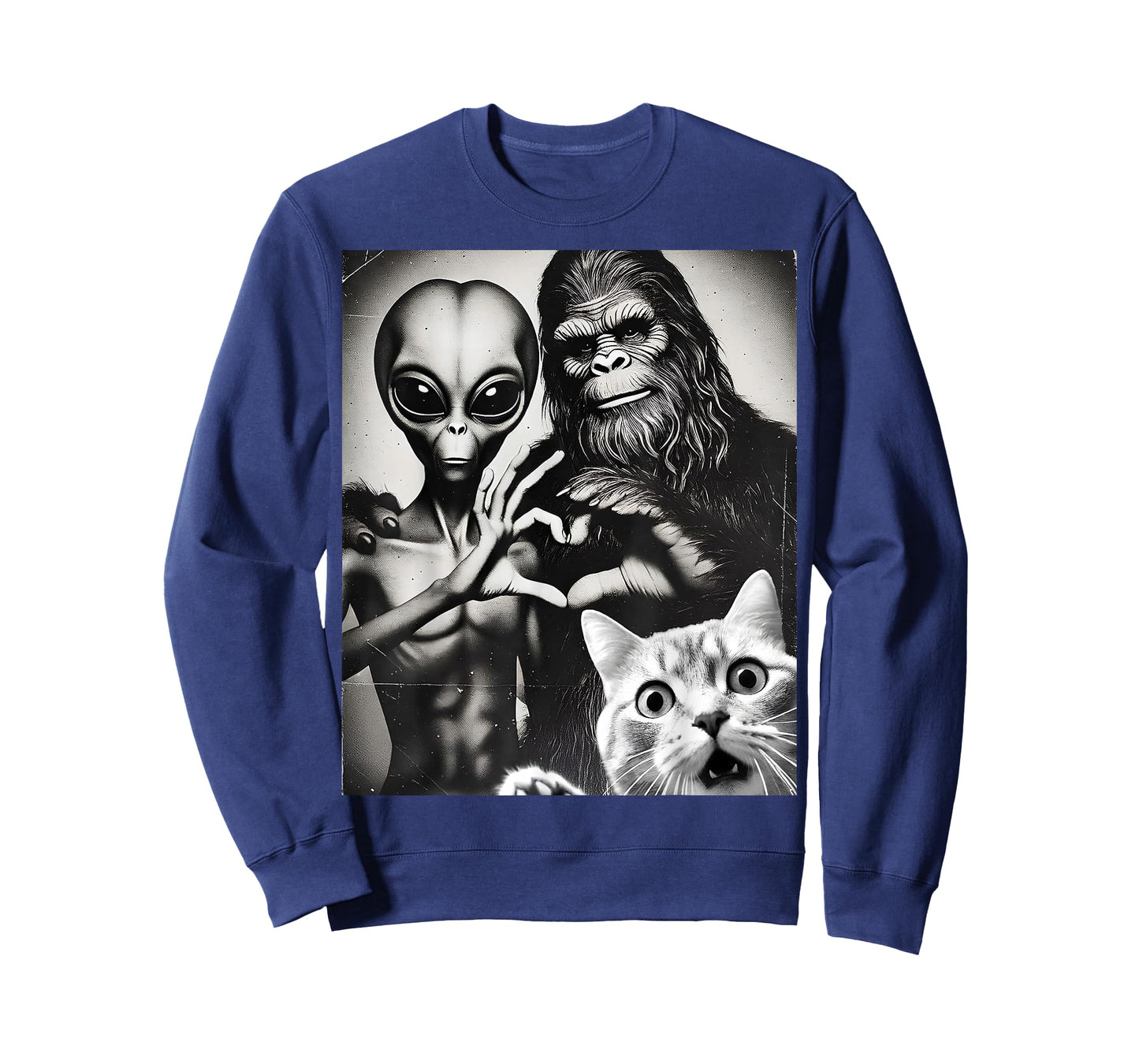 Funny Cat Selfie with Romantic Bigfoot in Love with Alien T-Shirt