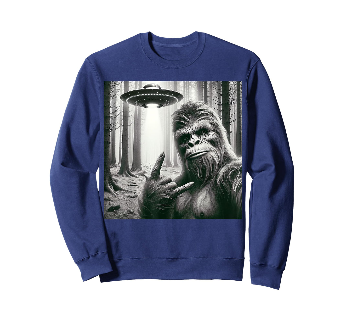 Funny Bigfoot Sasquatch Alien UFO Selfie Graphic Men Women T-Shirt