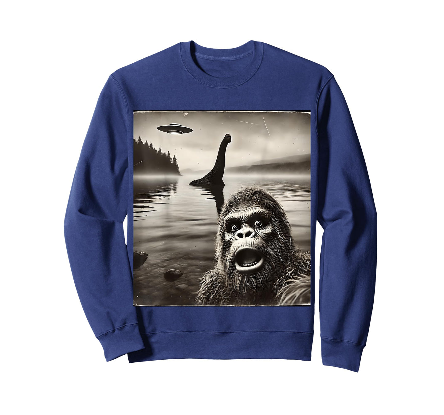 Bigfoot Selfie With Loch Ness Monster And UFO Aliens Graphic T-Shirt