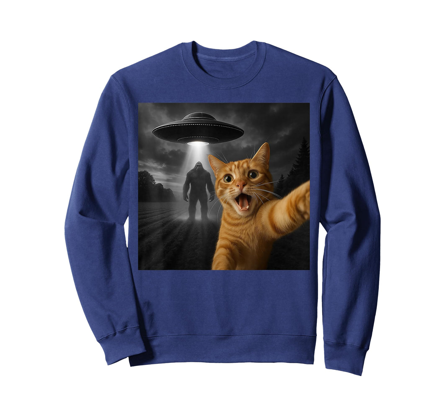 Cat Selfie with Sasquatch Bigfoot Alien UFO Funny Cat Meme T-Shirt