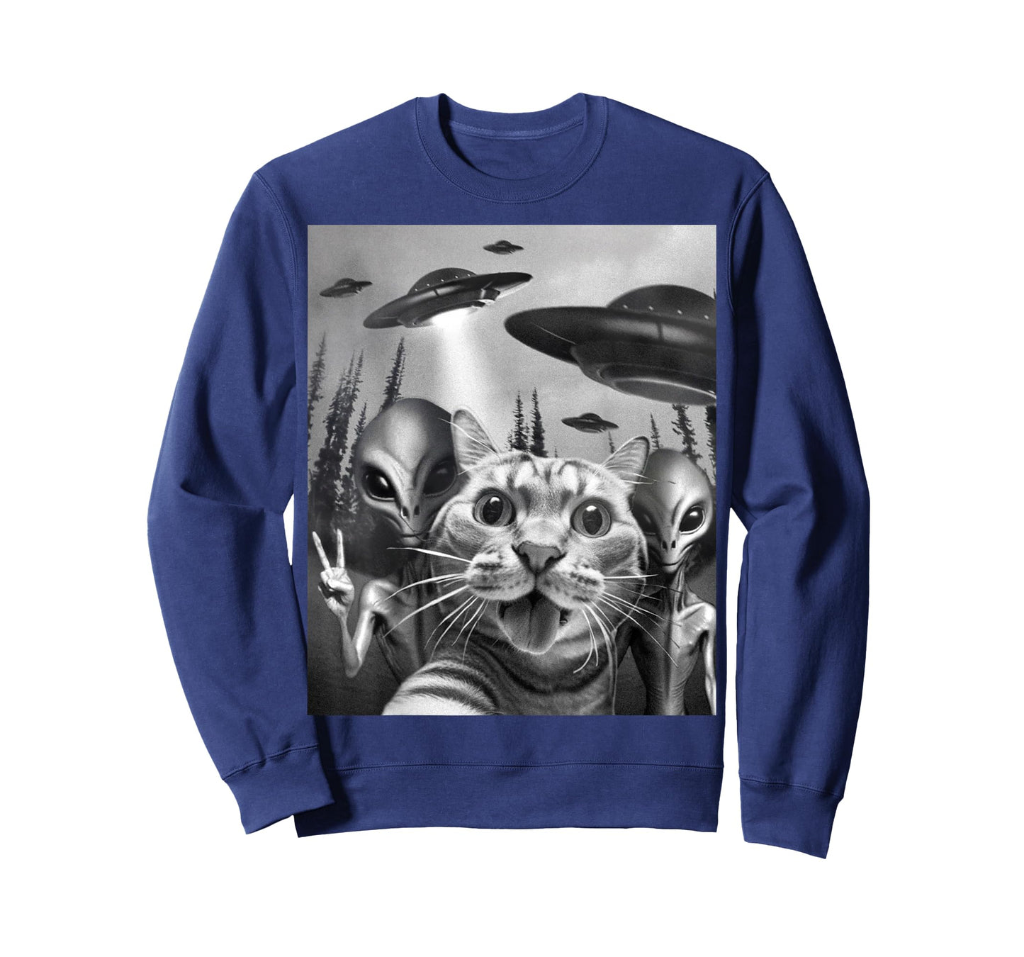 Funny Cat Selfie with UFOs Peace Sign Alien Cat UFO Invasion T-Shirt