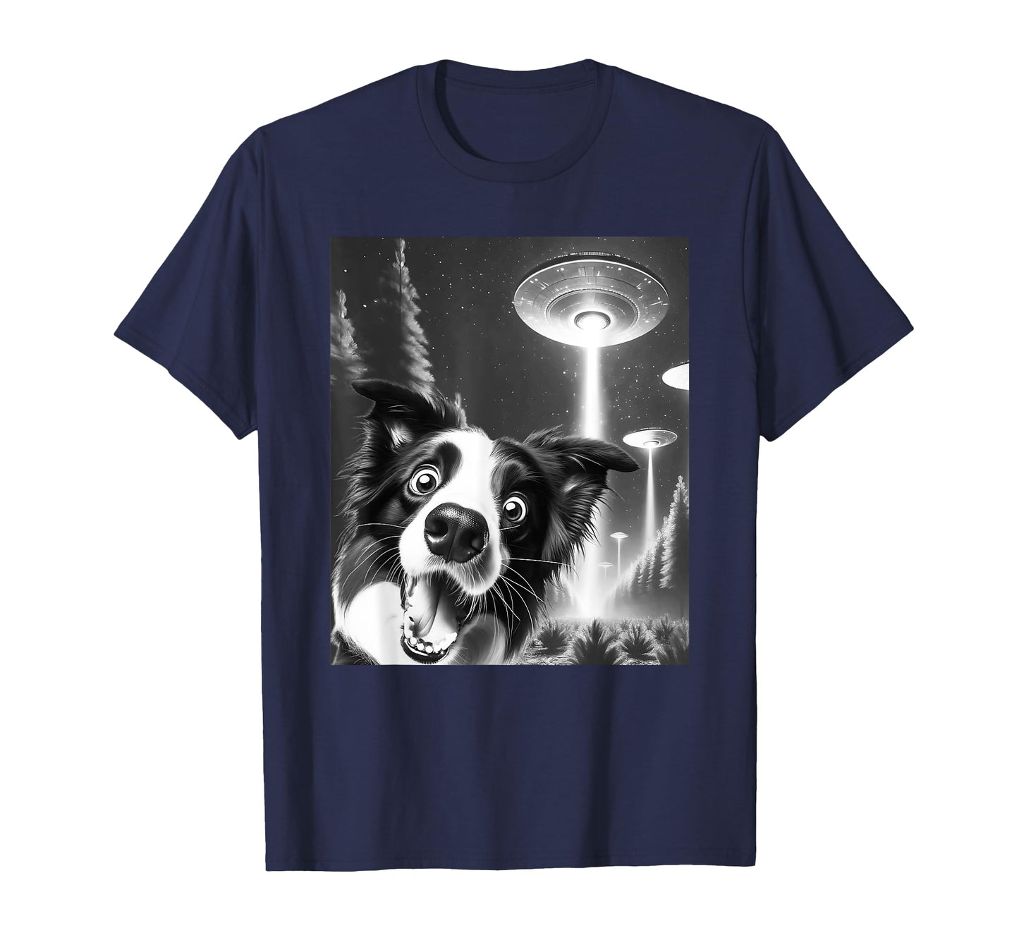 Funny Border Collie Alien UFO Taking a Selfie Dog Mom Dad Men Women Girls Kids T-Shirt