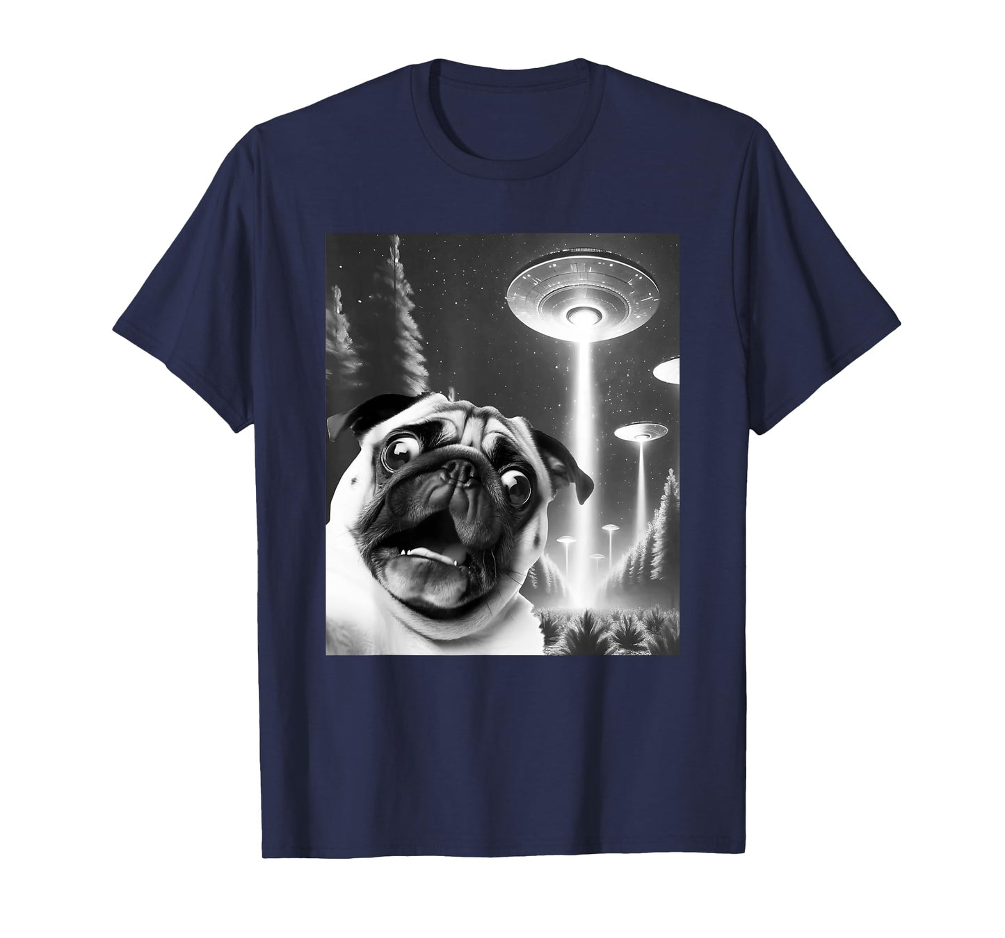 Funny Pug Alien UFO Taking a Selfie Dog Mom Dad T-Shirt