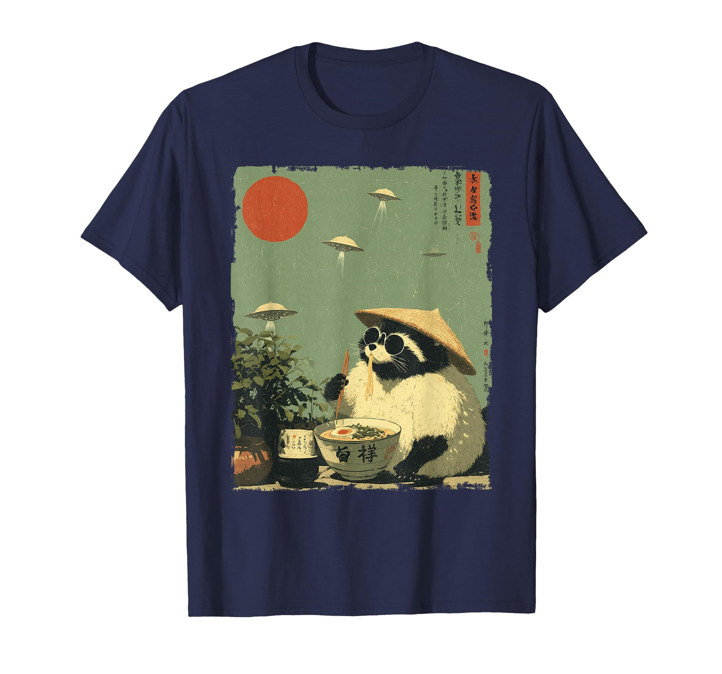 Vintage Retro Japanese Raccoon Ramen Alien Funny Racoon T-Shirt