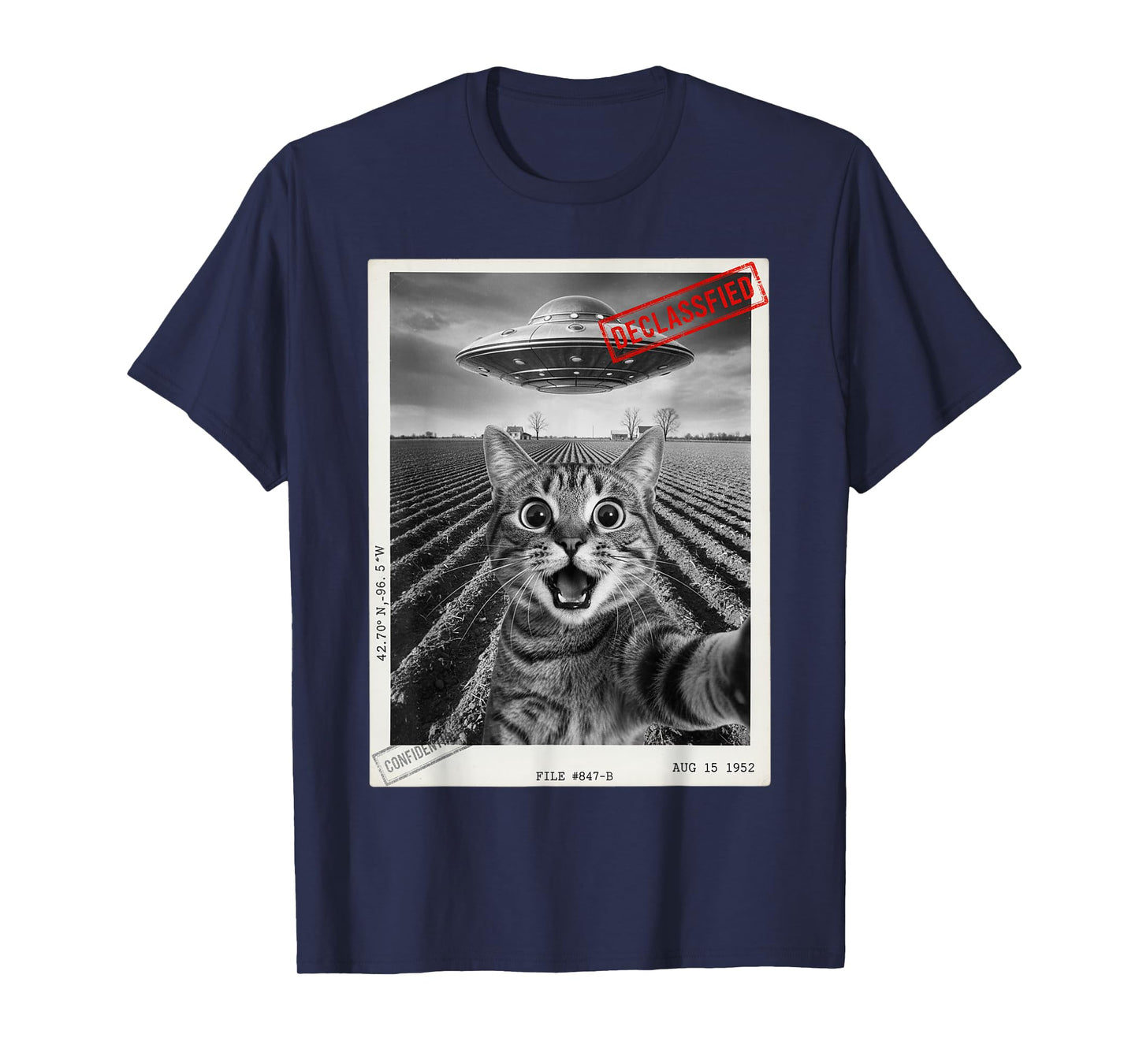 Cat Selfie UFO Alien Funny Surprised Cat Meme Men Women Kid T-Shirt