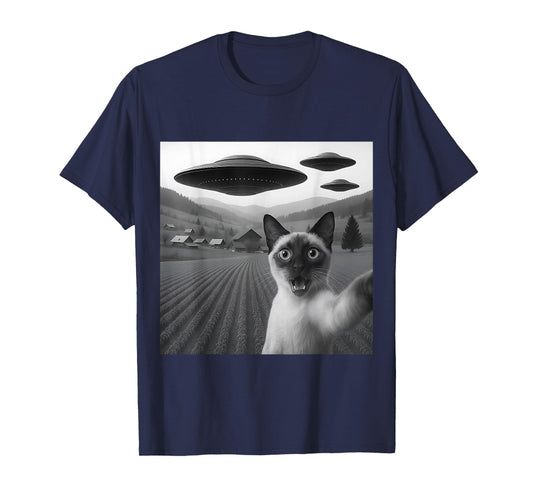 Siamese Cat Selfie With Alien UFO Funny Gifts For Cat Lovers T-Shirt