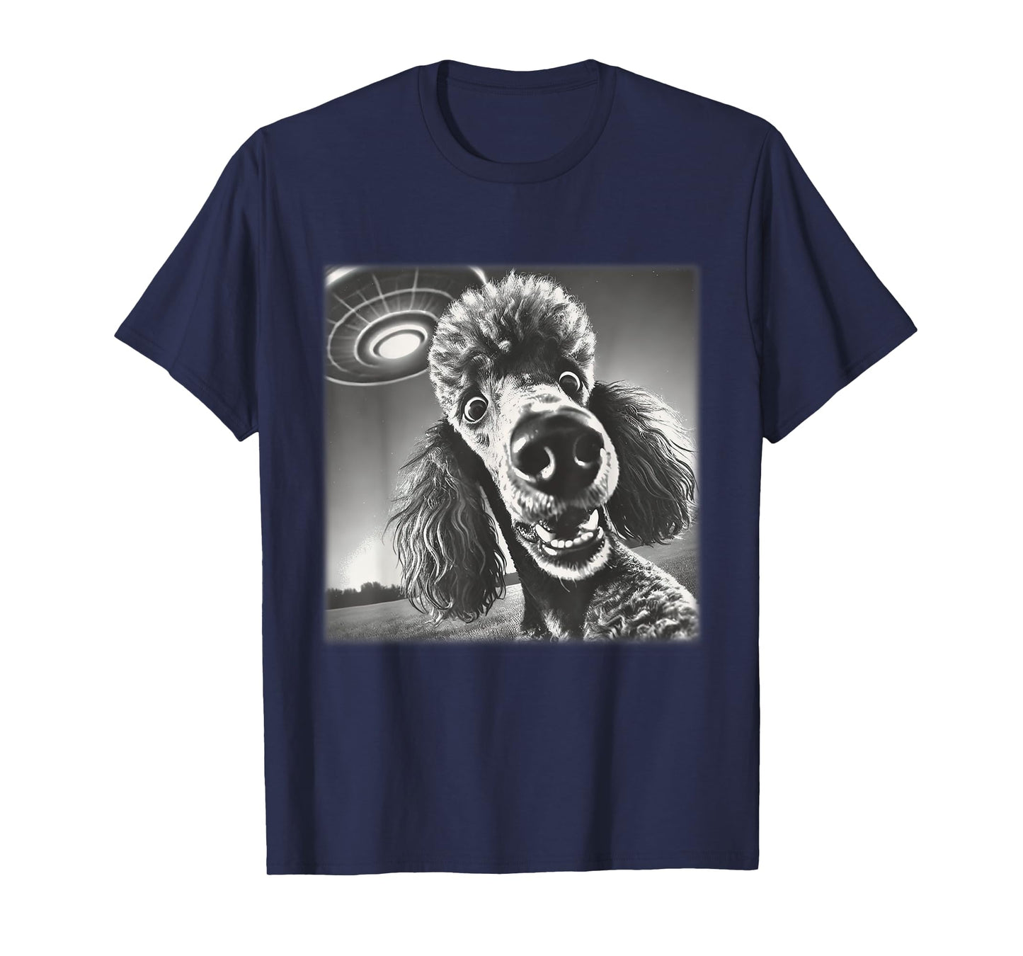 Vintage Poodle Selfie with UFO Alien Photobooth Dog Mom Dad T-Shirt