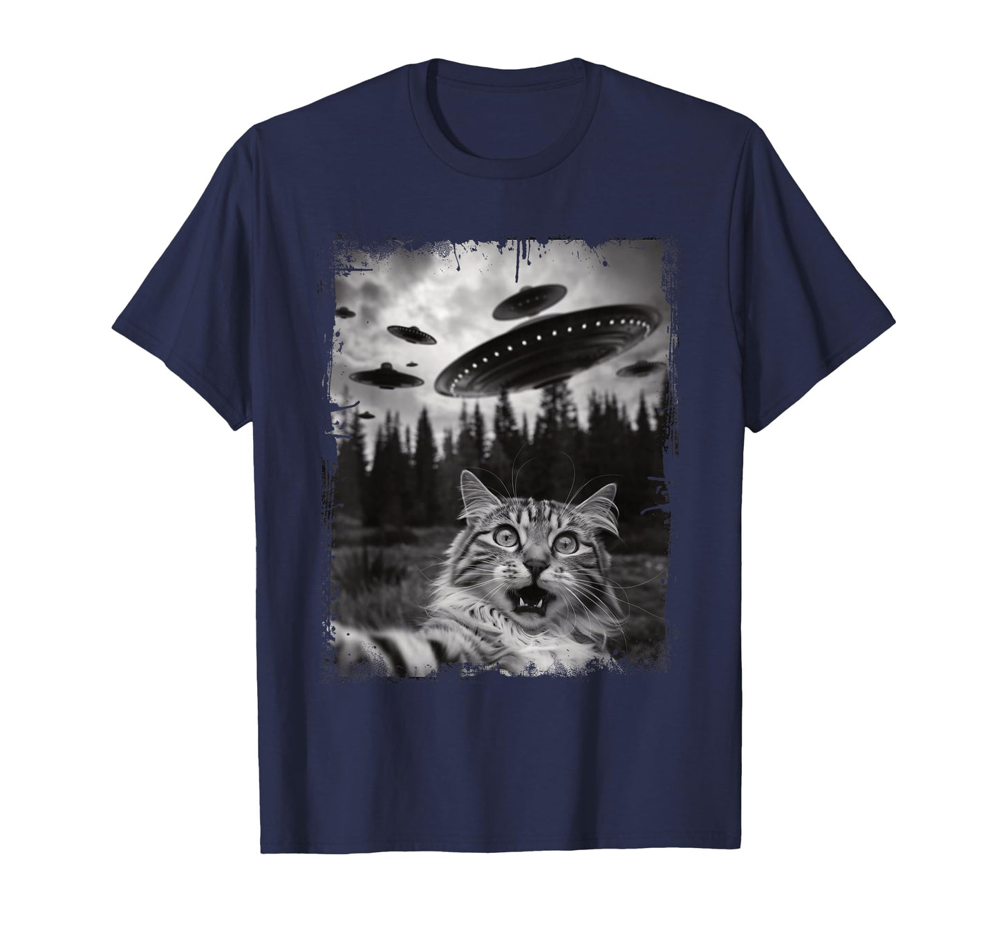 Cat Selfie With Ufo Alien Funny Cat Graphic T-Shirt