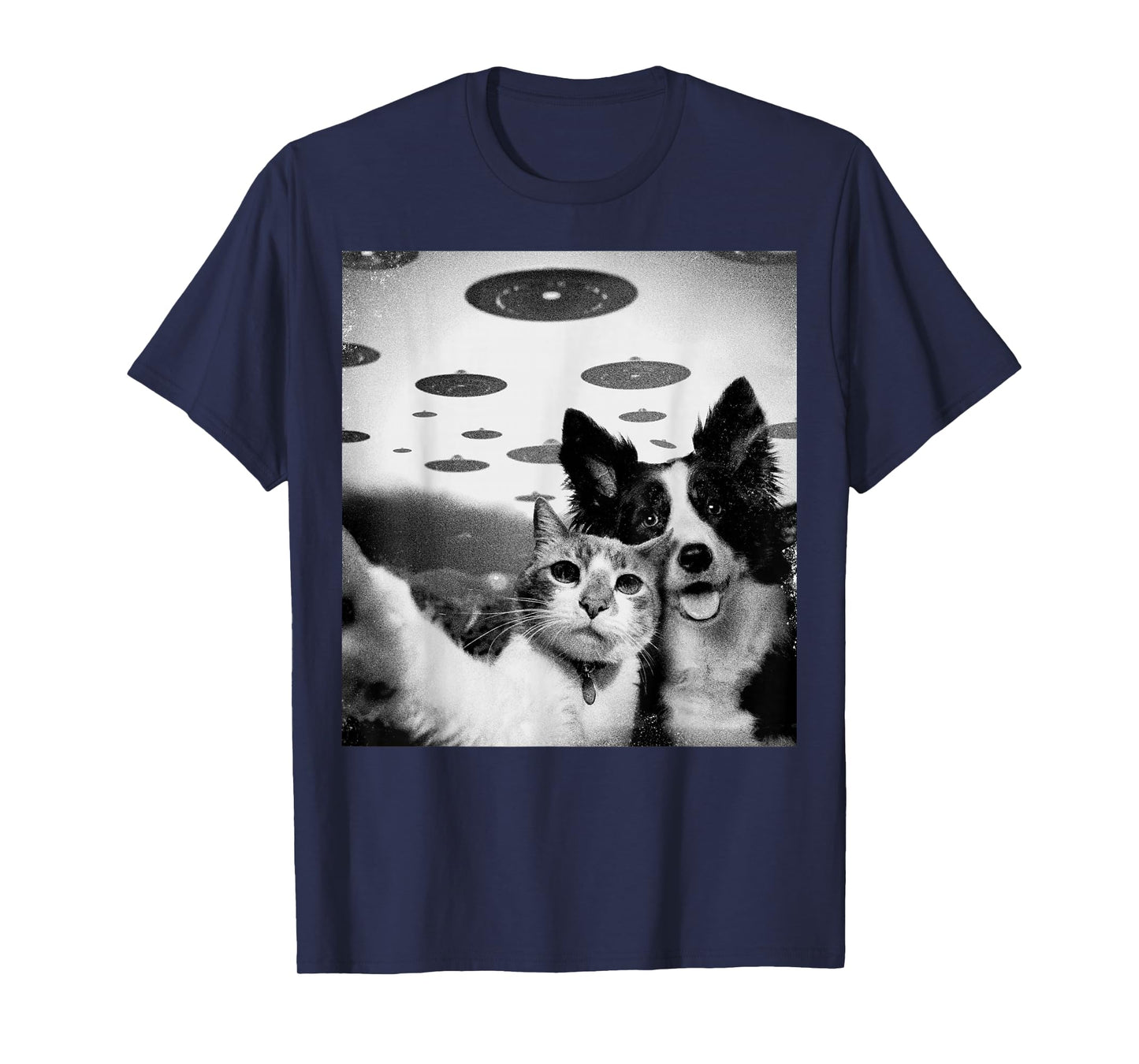 Cat And Dog Selfie With Alien UFOs Funny Weird Graphic Mens T-Shirt