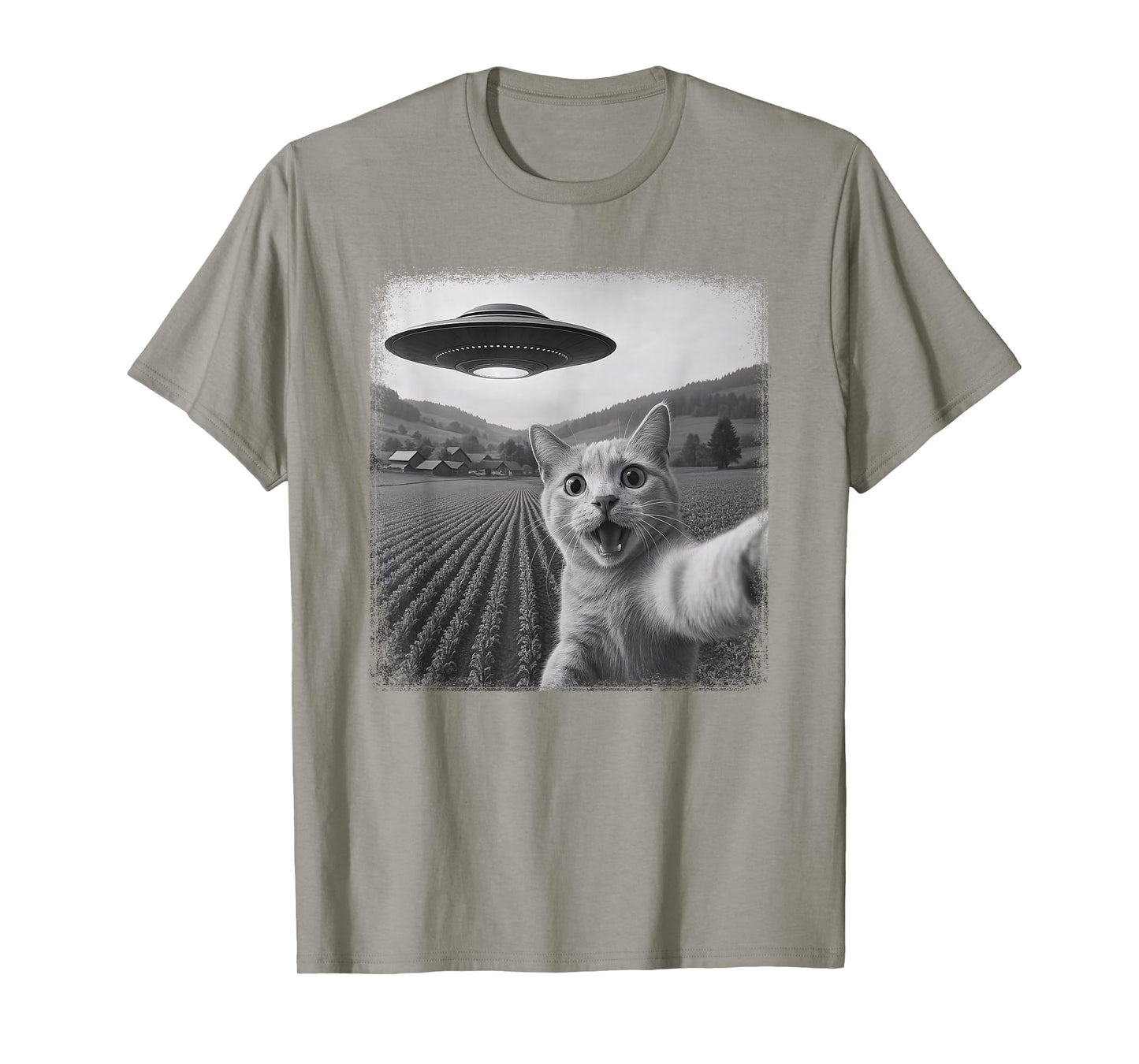 UFO Distressed Orange Tabby Cat Selfie with Invasion Alien T-Shirt
