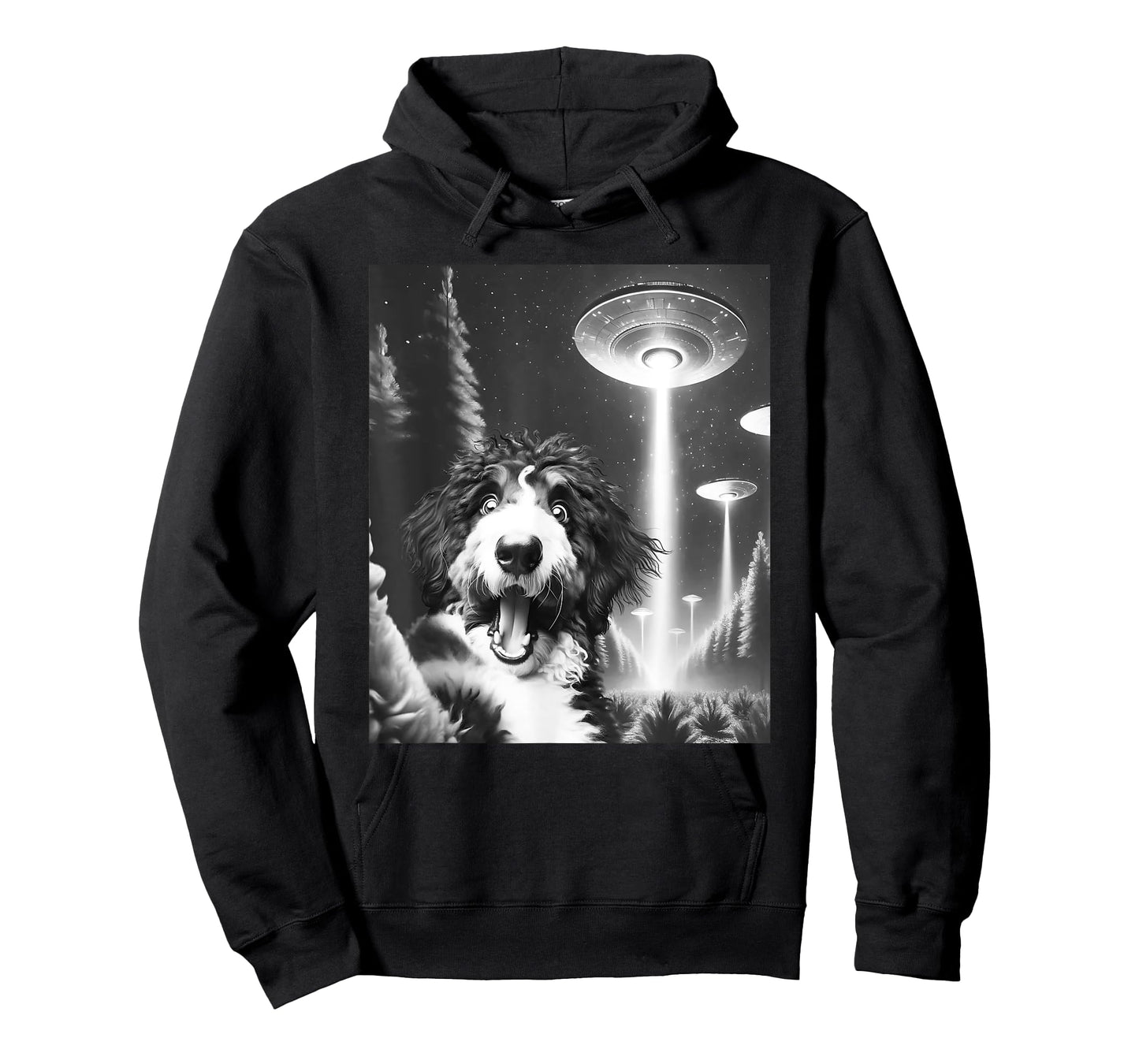 Funny Bernedoodle Alien UFO Taking a Selfie Dog Mom Dad Men Women Kids T-Shirt