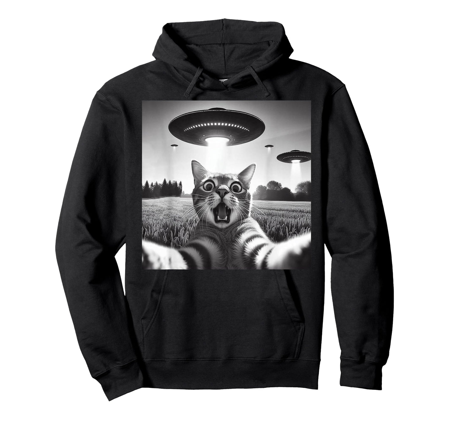 Cat Selfie With UFO Hilarious Alien Encounter T-Shirt