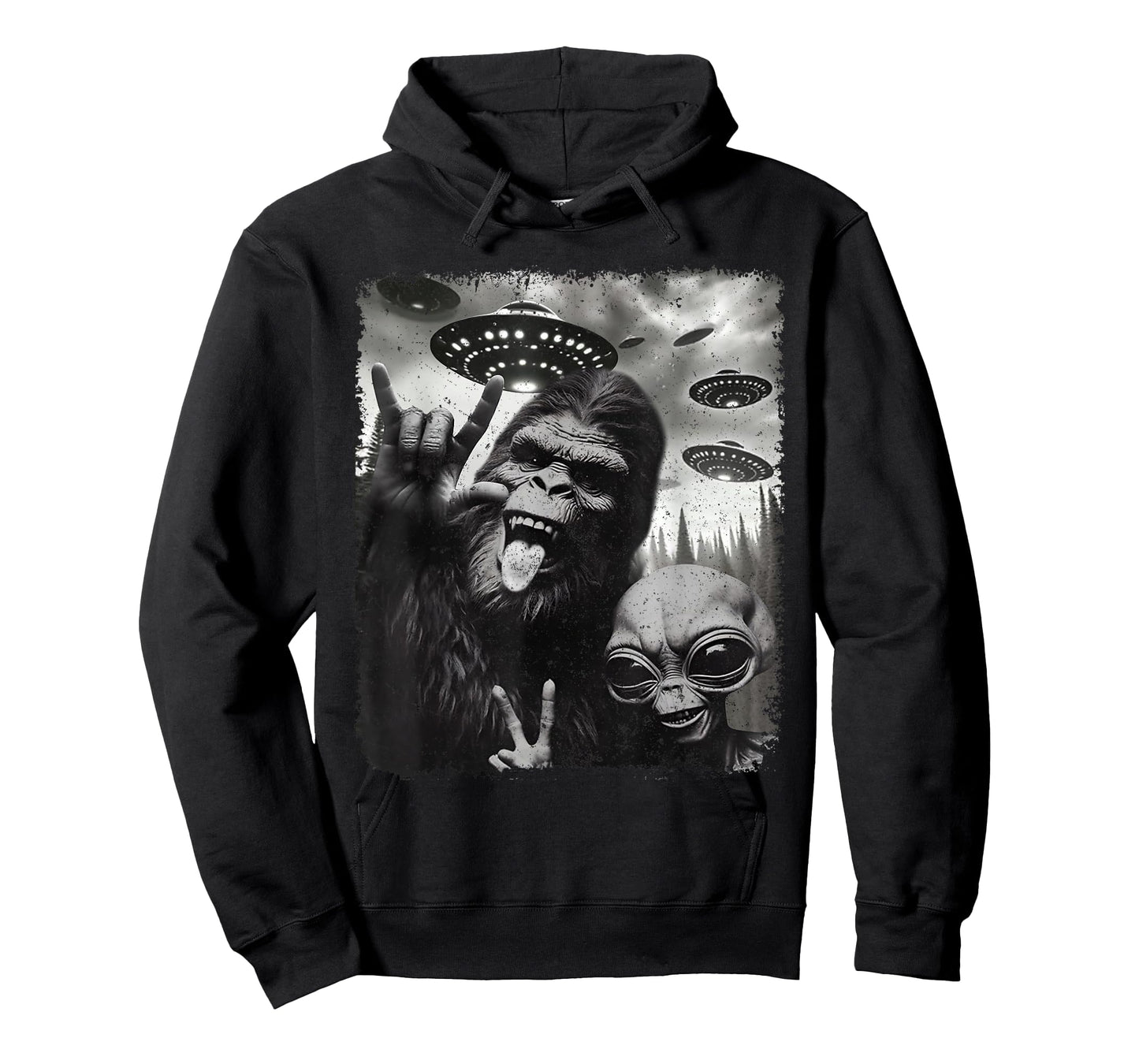 Funny Bigfoot & Alien Sasquatch Rock On Hand Sign UFO Selfie T-Shirt
