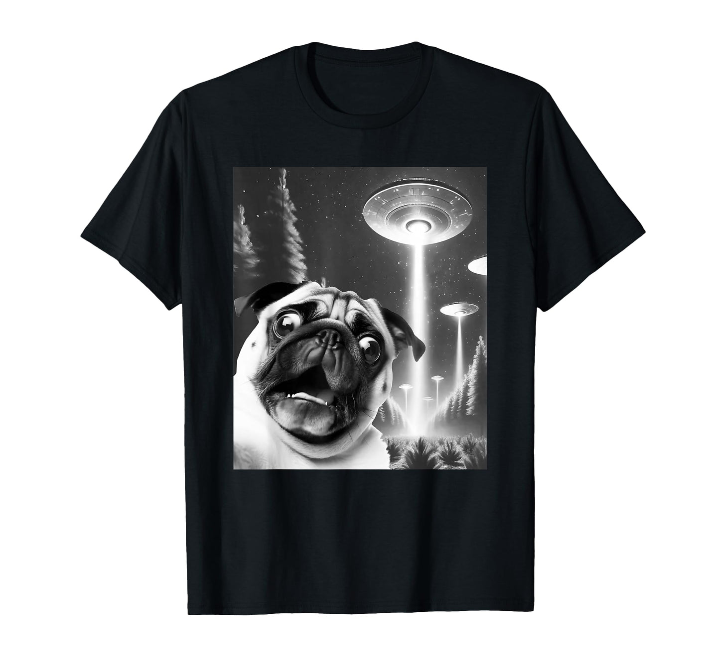 Funny Pug Alien UFO Taking a Selfie Dog Mom Dad T-Shirt
