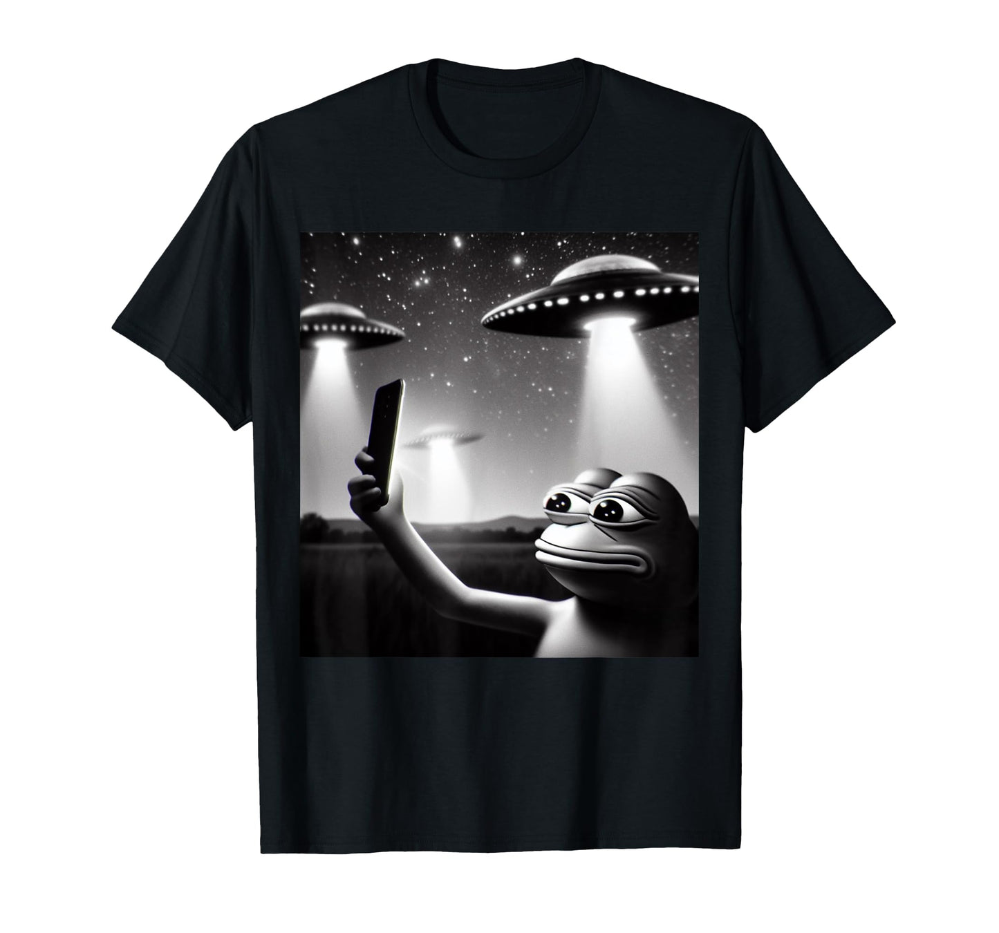 Frog Selfie with UFO Meme For Pet and Space Lovers Funny T-Shirt