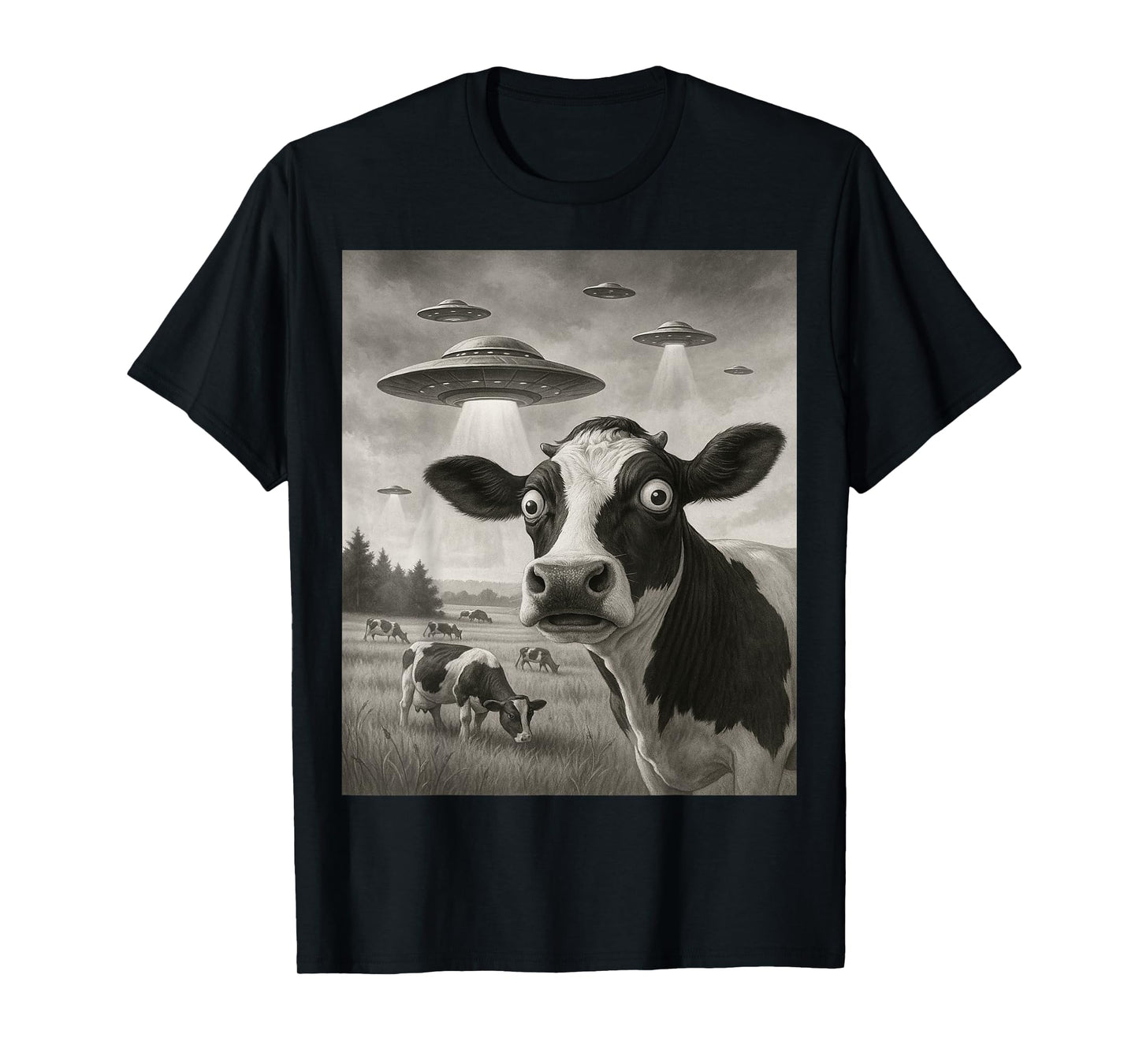 Funny Cow Selfie UFO Alien Humor Vintage Print Art Design T-Shirt