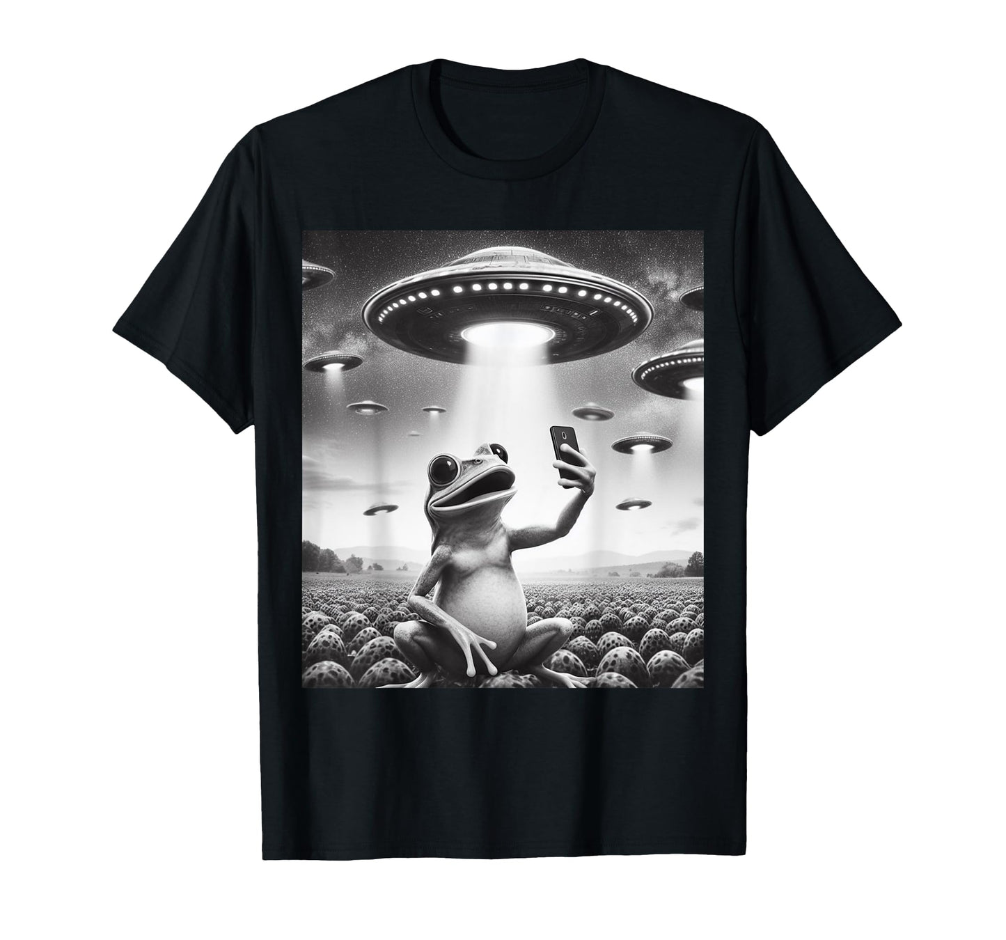 Cute Frog Selfie with UFO Meme For Pet and Space Lover Funny T-Shirt