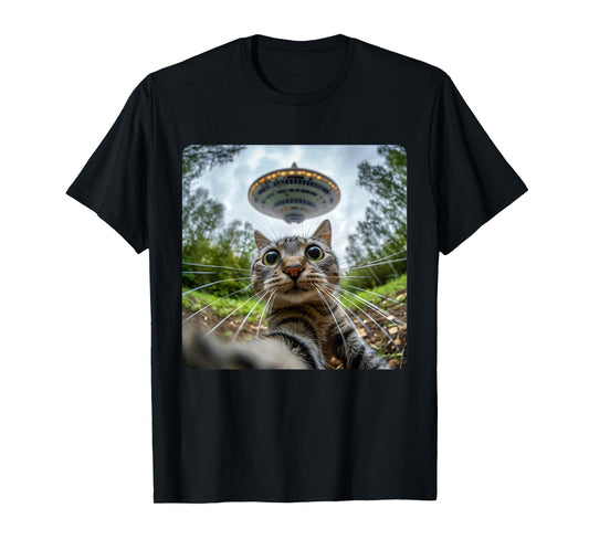 Extraterrestrial Encounter: Cat Selfie with Alien UFO Men Women Kids T-Shirt