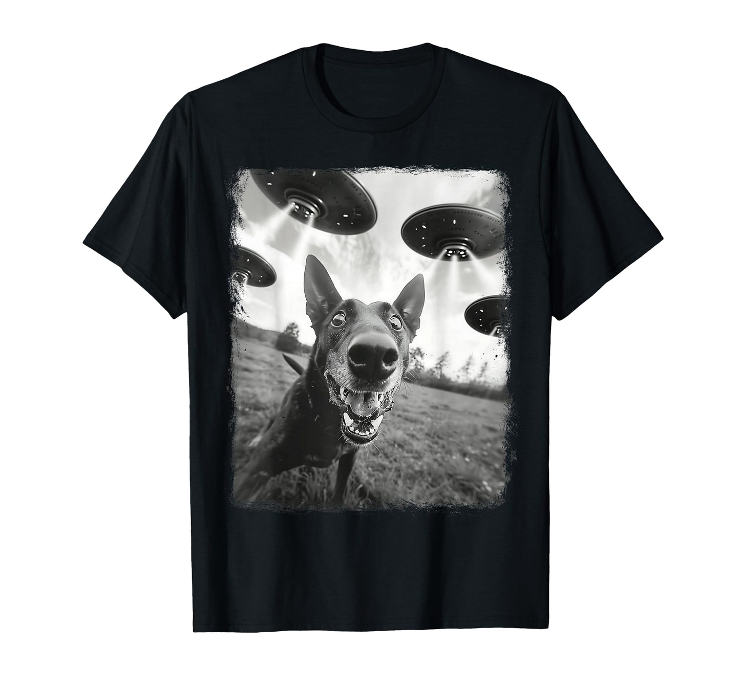 Belgian Malinois Dog UFO Alien Extraterrestrial Selfie T-Shirt