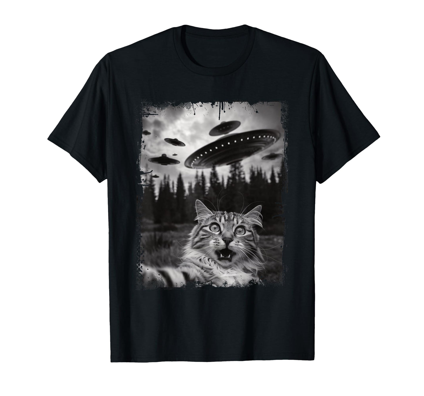 Cat Selfie With Ufo Alien Funny Cat Graphic T-Shirt
