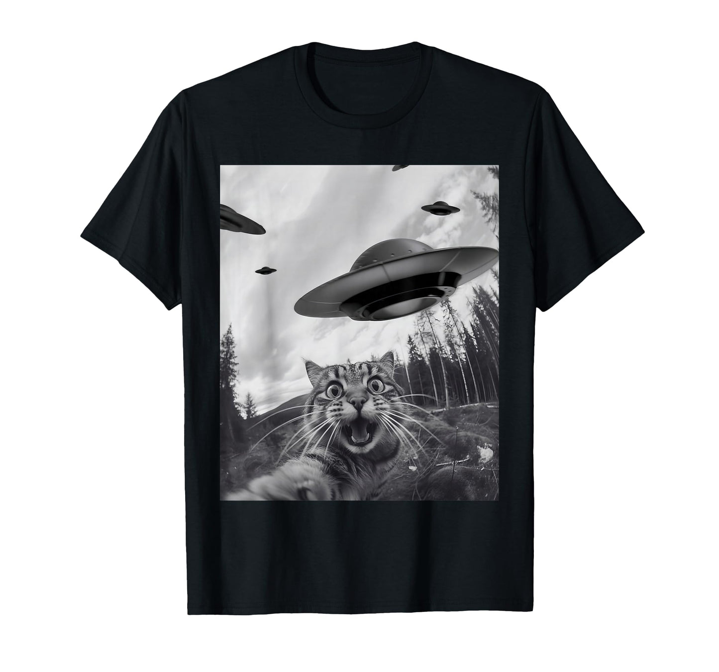 Funny Cat Selfie With Alien UFO Funny Cat For Men Women T-Shirt